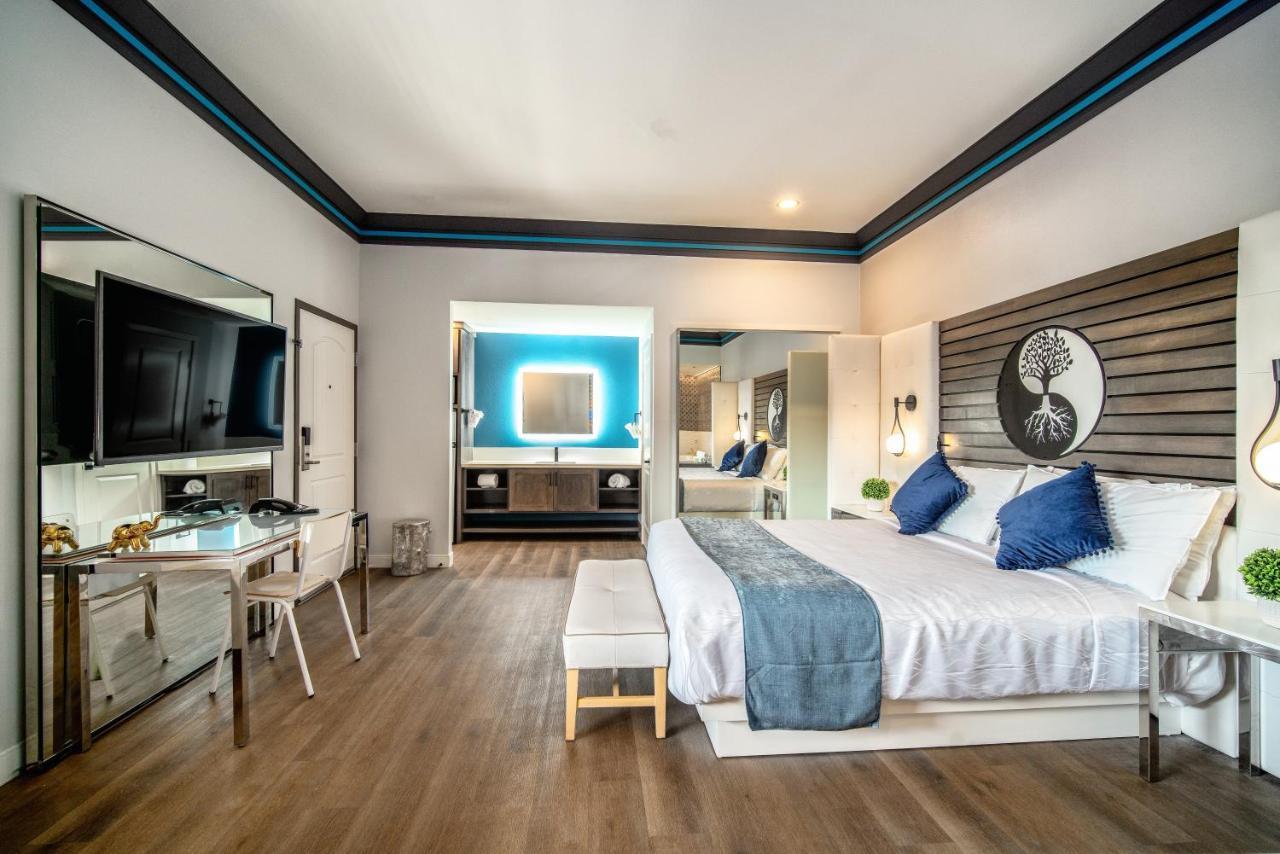 Aspire Inn Studios & Spas Белфлауър Екстериор снимка
